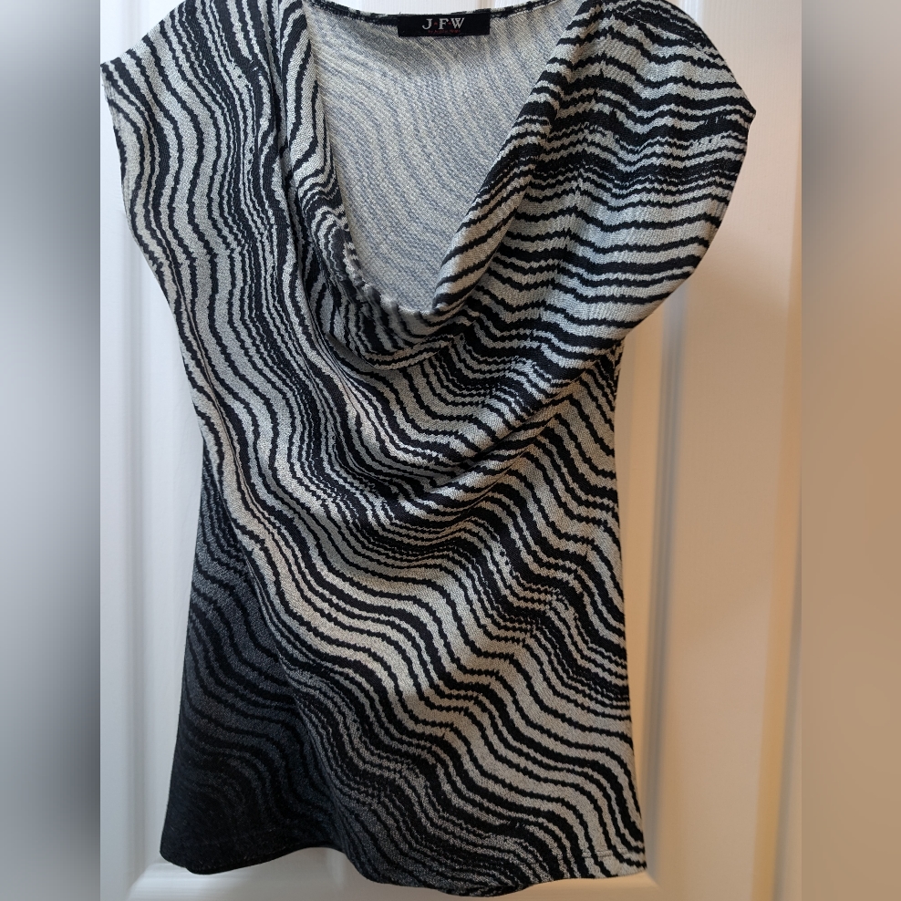 Jfw Monochrome Wave Cowl Neck Sweater